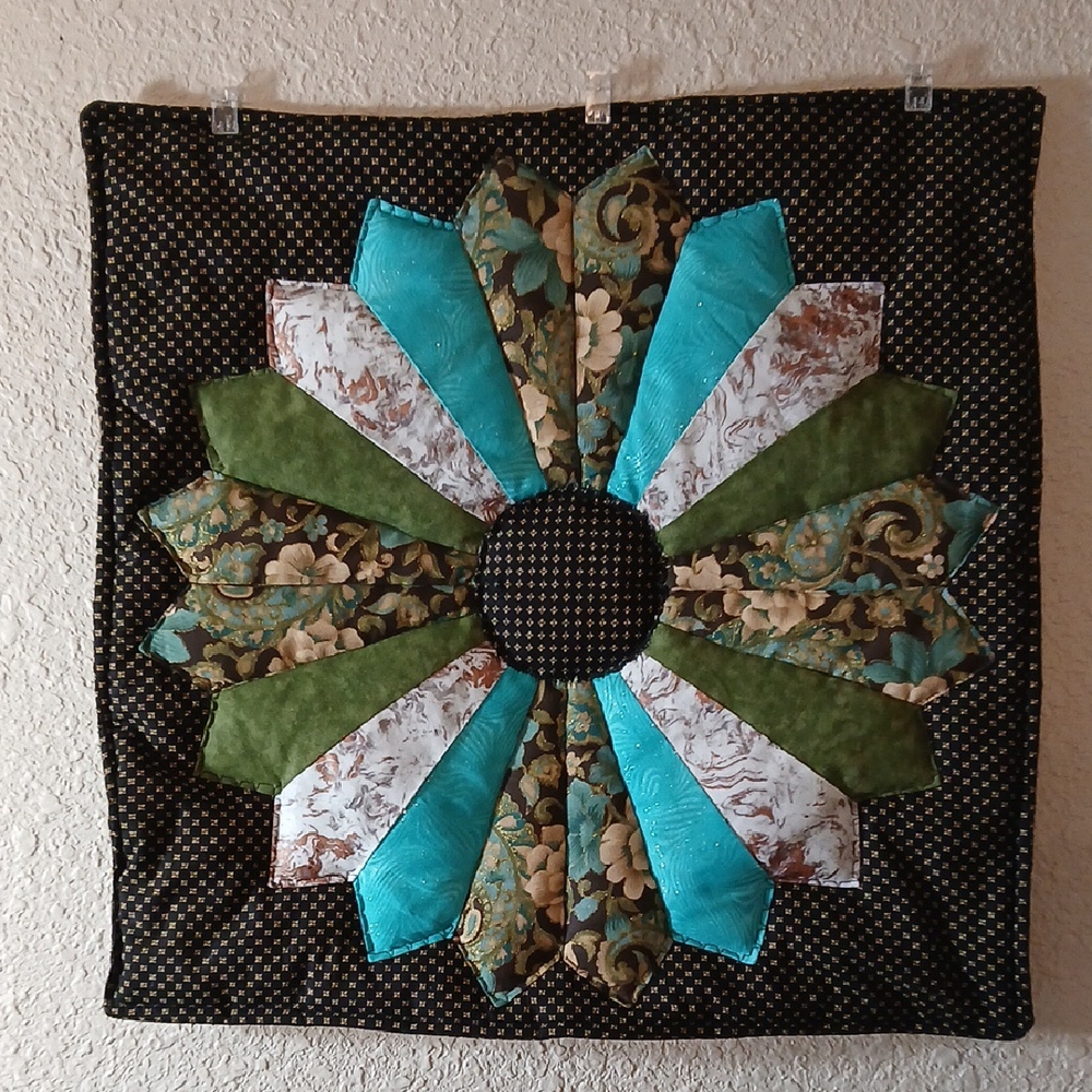 Handmade Quilted Wall Hanging Dresden Design